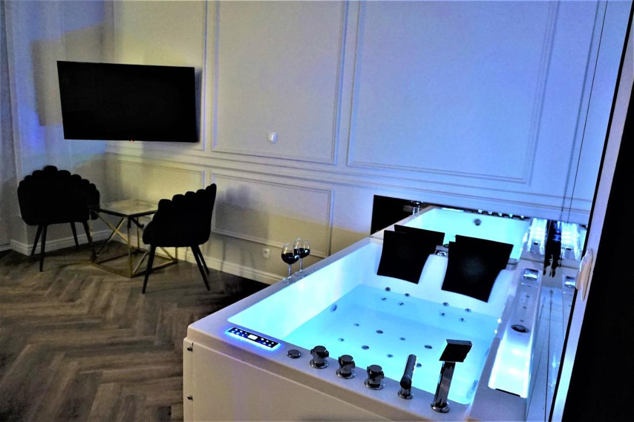Luxury Jacuzzi Apartment Cracovia Esterno foto